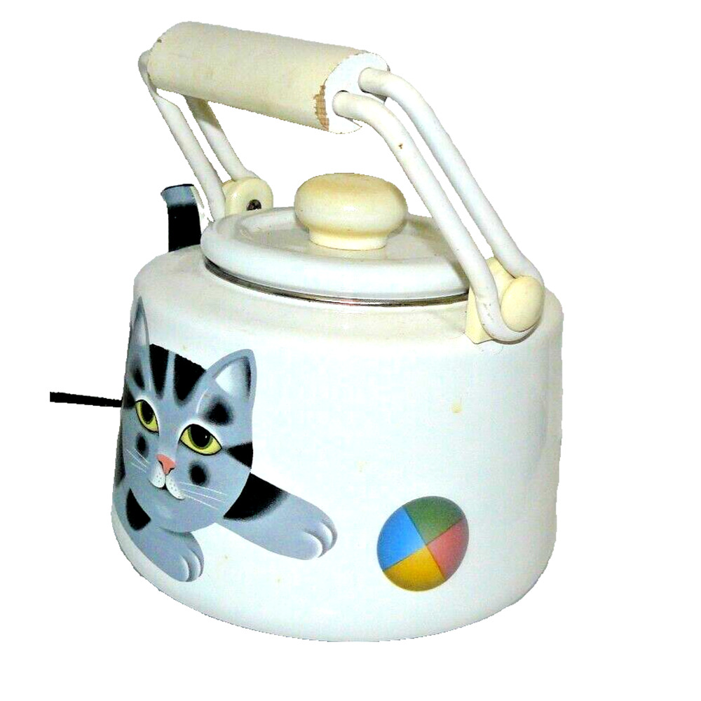 Vintage Signed Martin Leman White Enamel Teapot Tea Kettle Kitty Cat & Ball - Picture 2 of 9